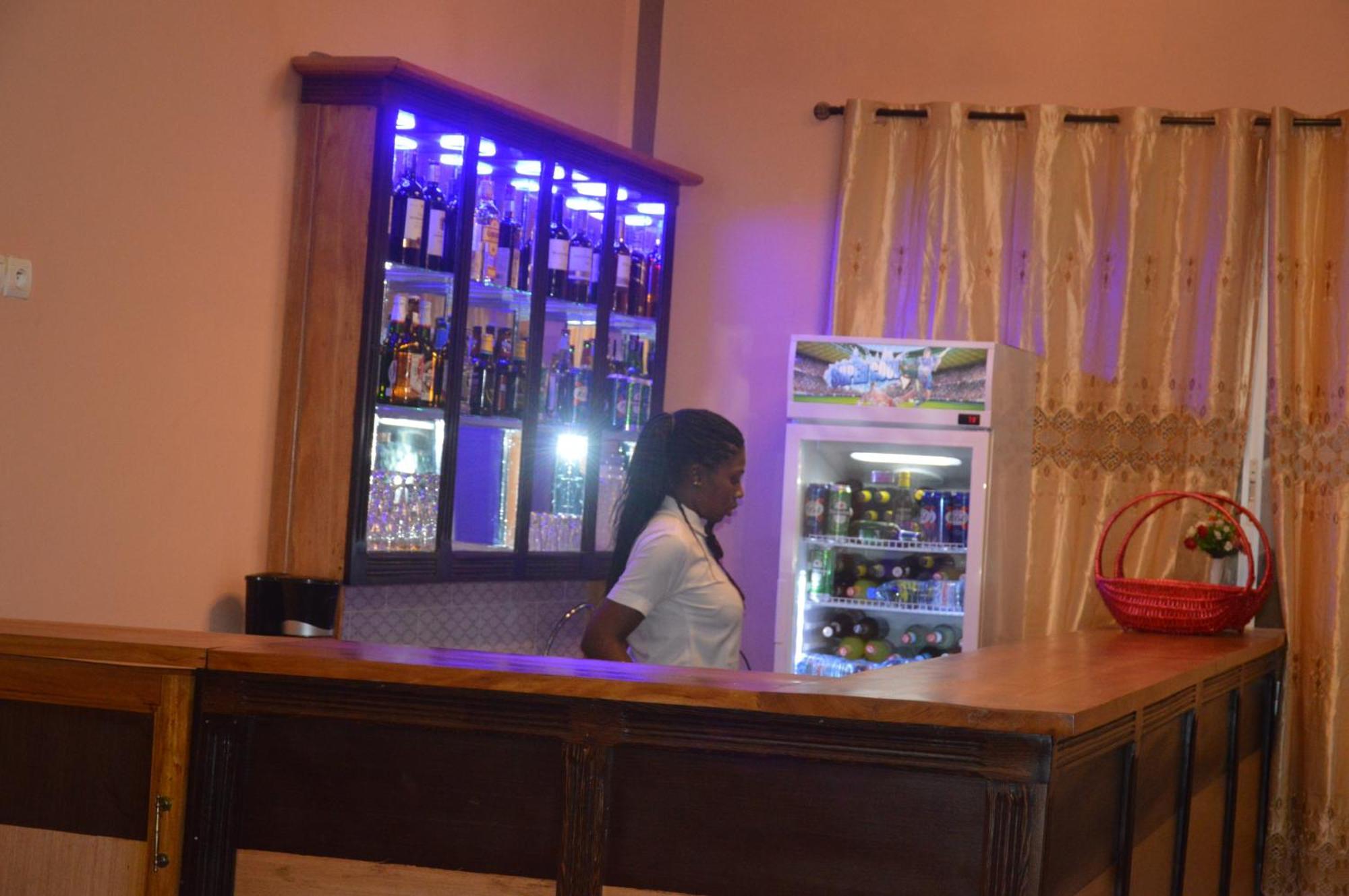 Nikita Hotel Yaounde Luaran gambar