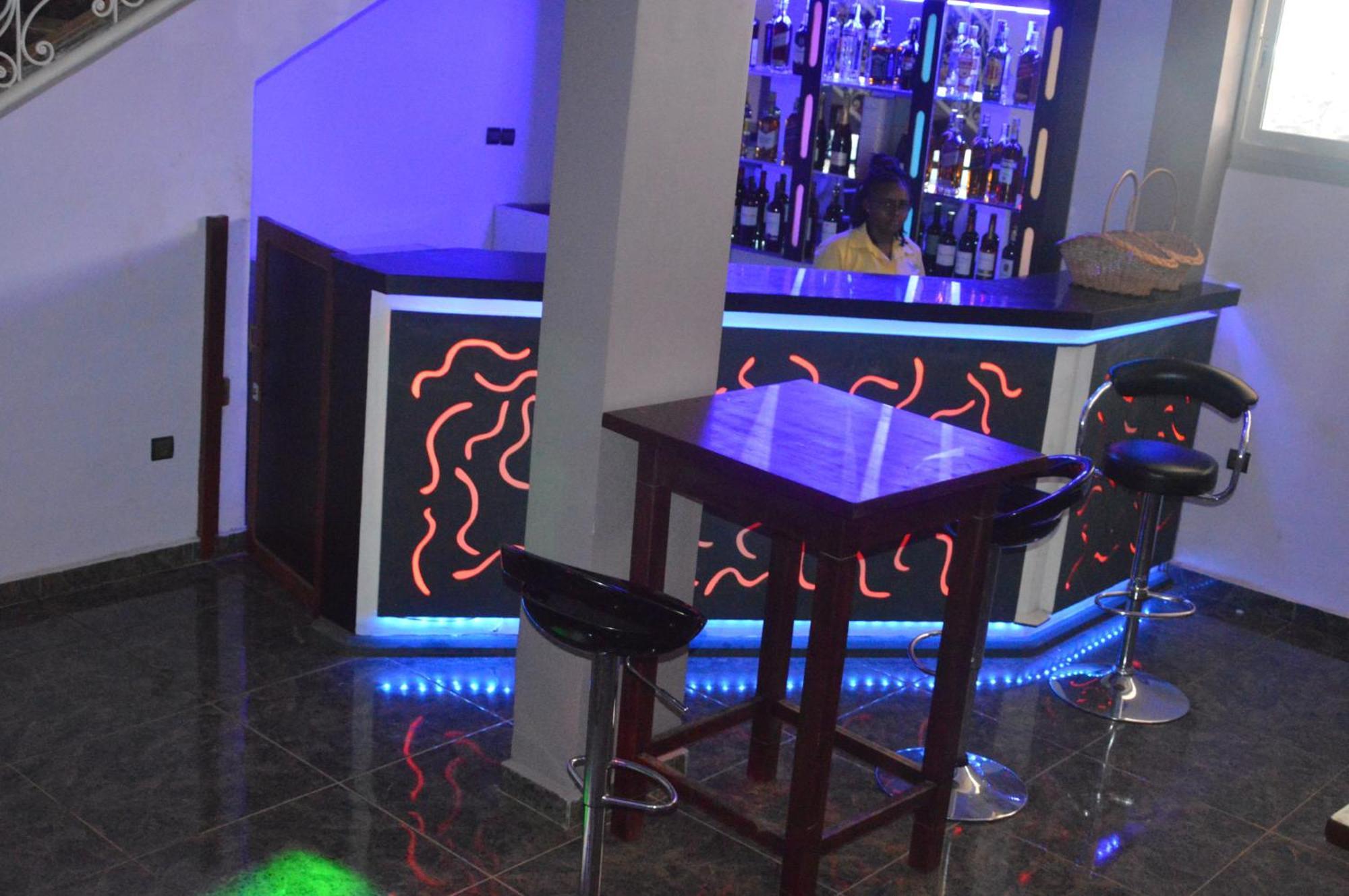 Nikita Hotel Yaounde Luaran gambar