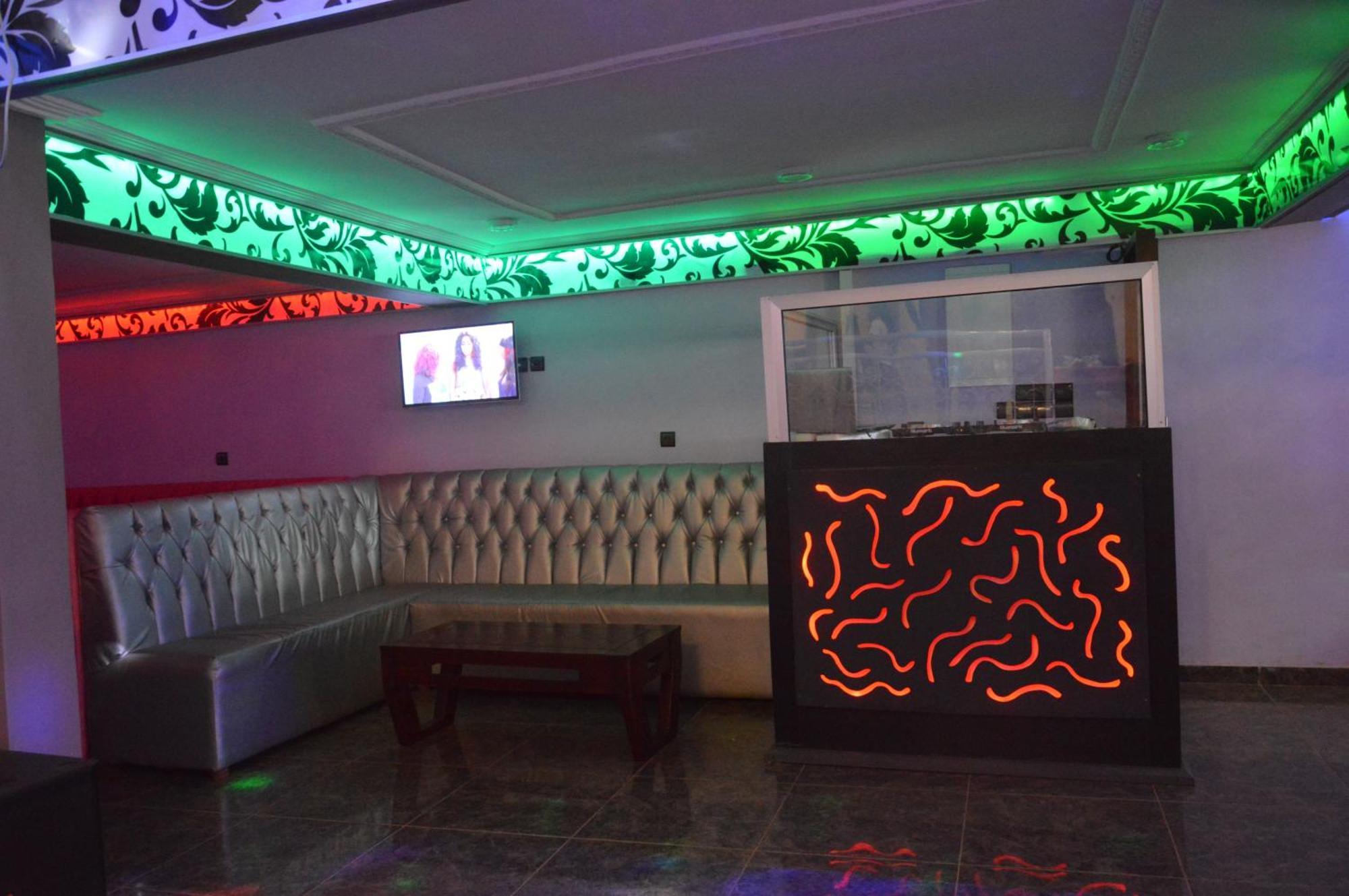 Nikita Hotel Yaounde Luaran gambar
