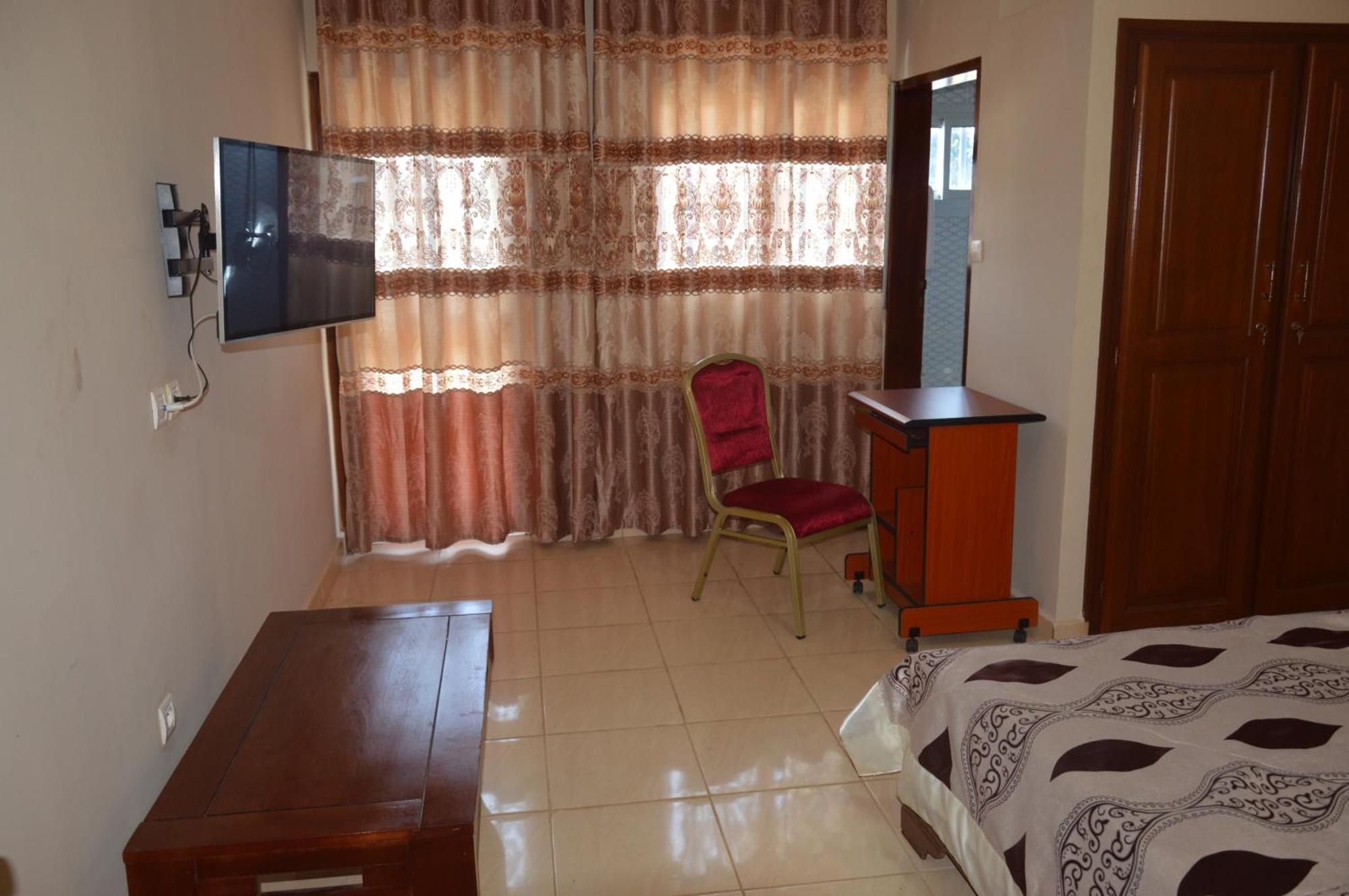 Nikita Hotel Yaounde Luaran gambar