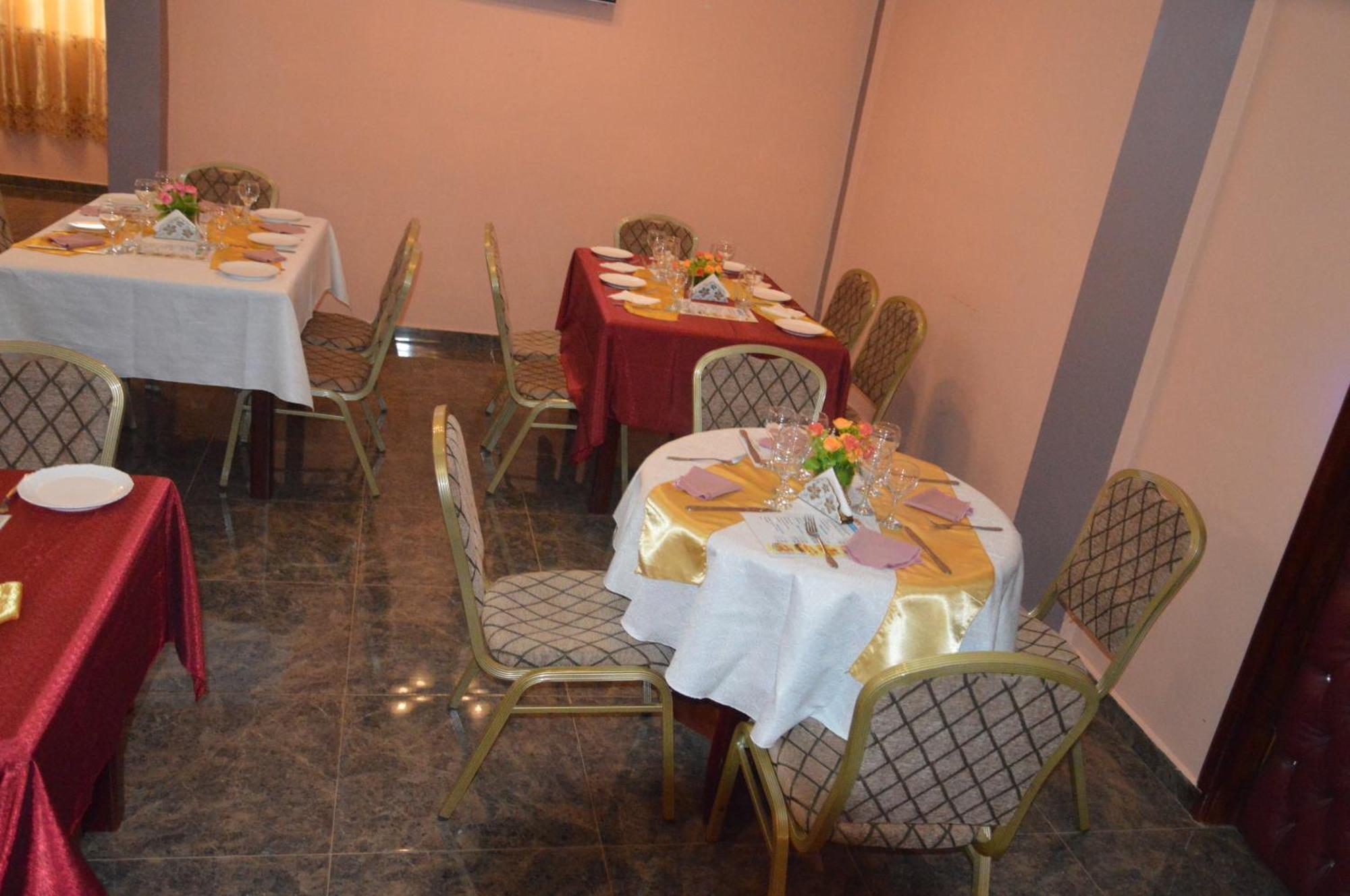 Nikita Hotel Yaounde Luaran gambar
